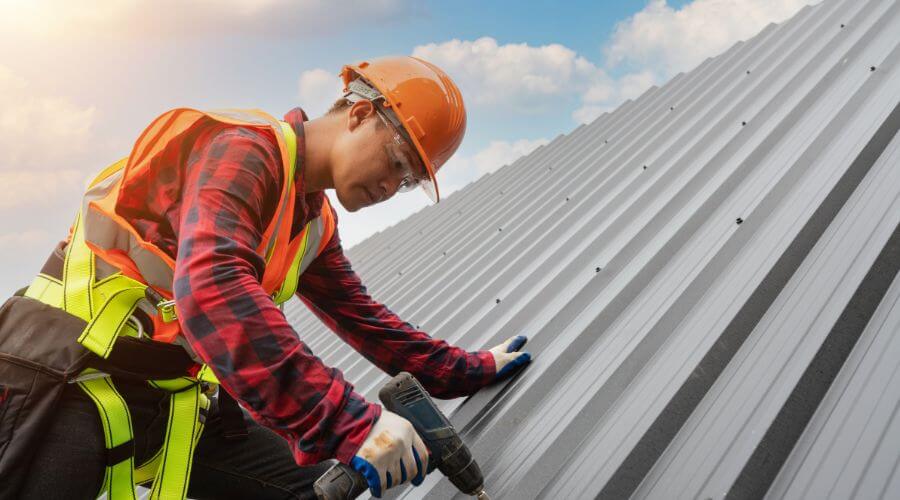 Owens Corning roofing contractor in New Troy, MI